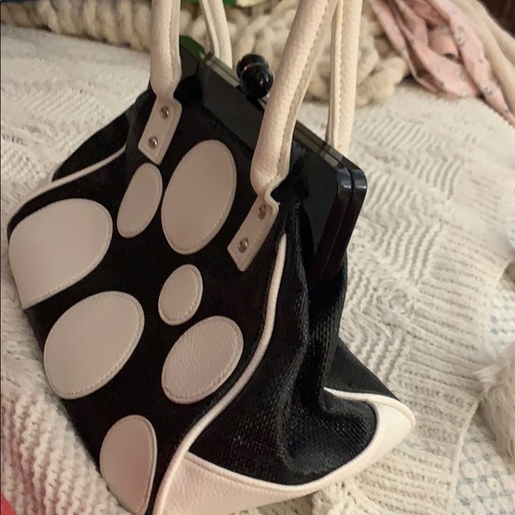 Purse - Picture 2 of 5